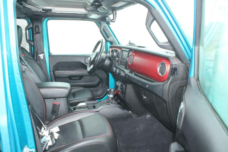 Jeep Wrangler Unlimited Vehicle Image 11