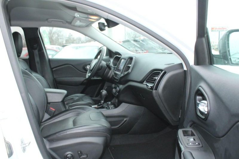 Jeep Cherokee Vehicle Image 11