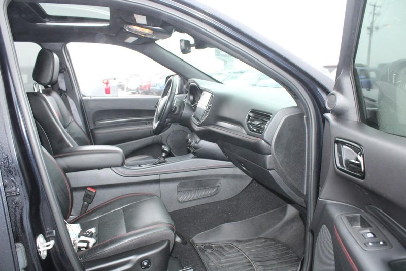 Dodge Durango Vehicle Full-screen Gallery Image 11