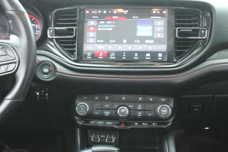 Dodge Durango Vehicle Full-screen Gallery Image 15