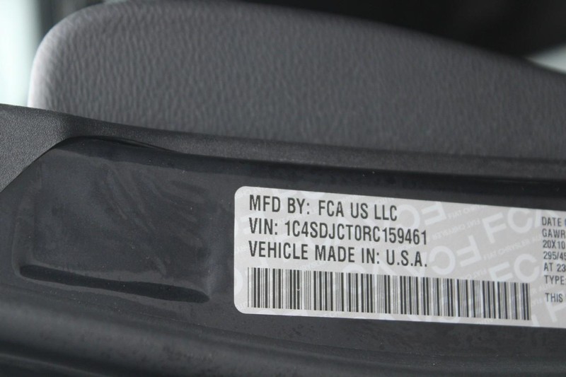 Dodge Durango Vehicle Full-screen Gallery Image 17