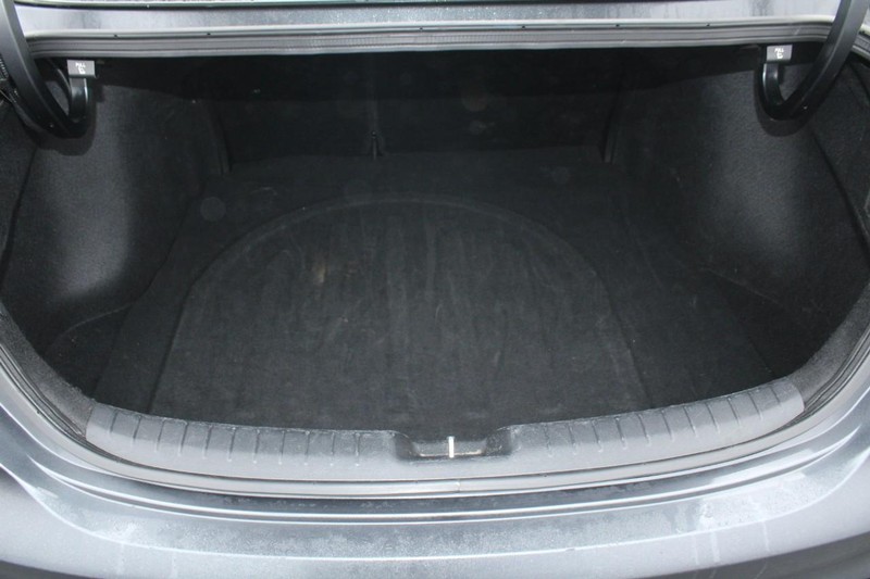 Kia Forte Vehicle Image 07