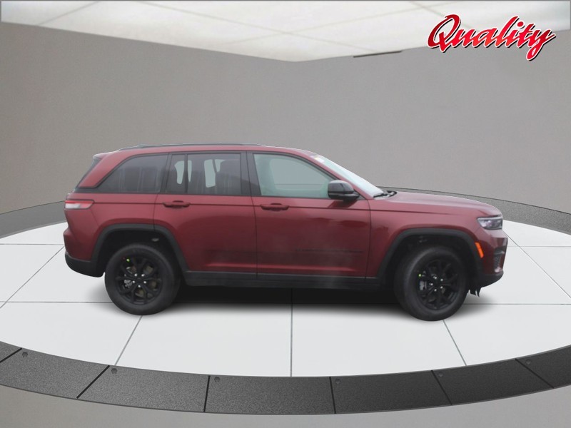 Jeep Grand Cherokee Vehicle Image 02