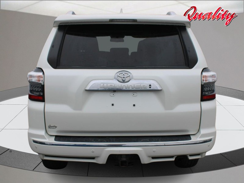 Toyota 4Runner Vehicle Image 04