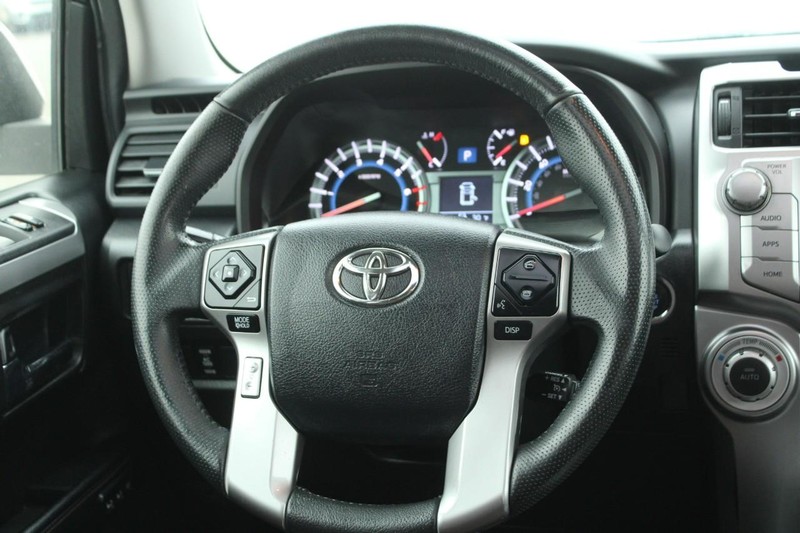 Toyota 4Runner Vehicle Image 14
