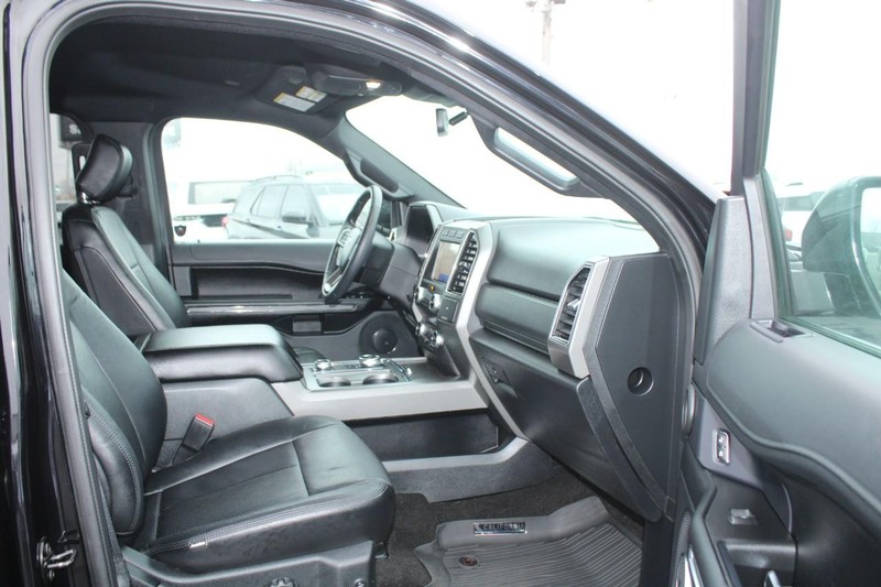 Ford Expedition Vehicle Image 11