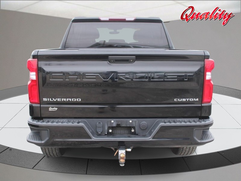 Chevrolet Silverado 1500 Vehicle Full-screen Gallery Image 04