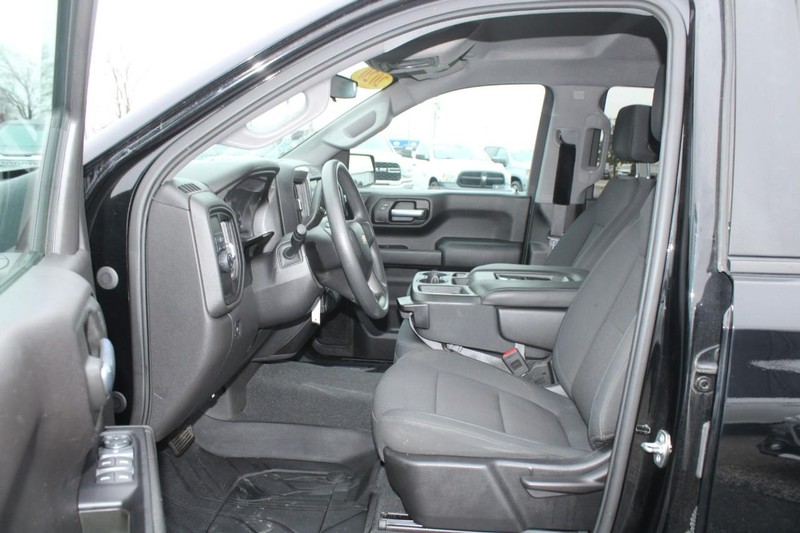 Chevrolet Silverado 1500 Vehicle Full-screen Gallery Image 08