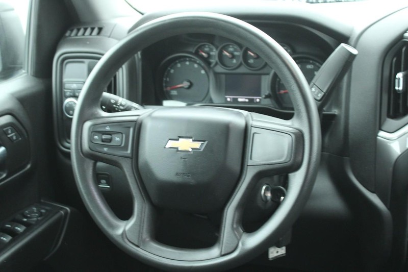 Chevrolet Silverado 1500 Vehicle Full-screen Gallery Image 14