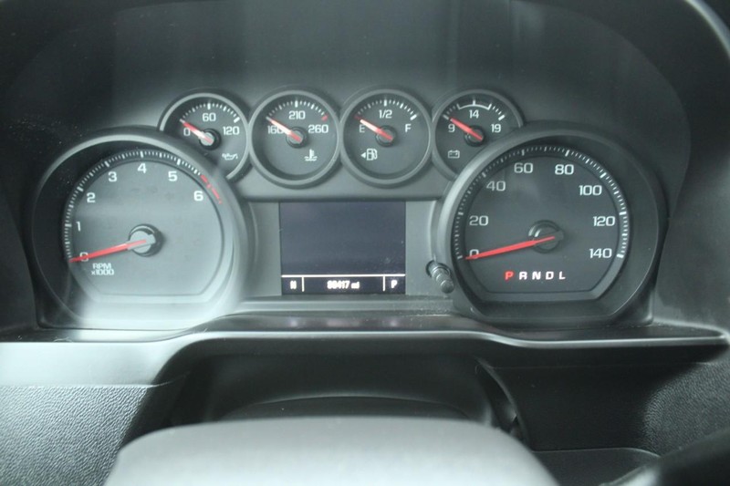 Chevrolet Silverado 1500 Vehicle Full-screen Gallery Image 18