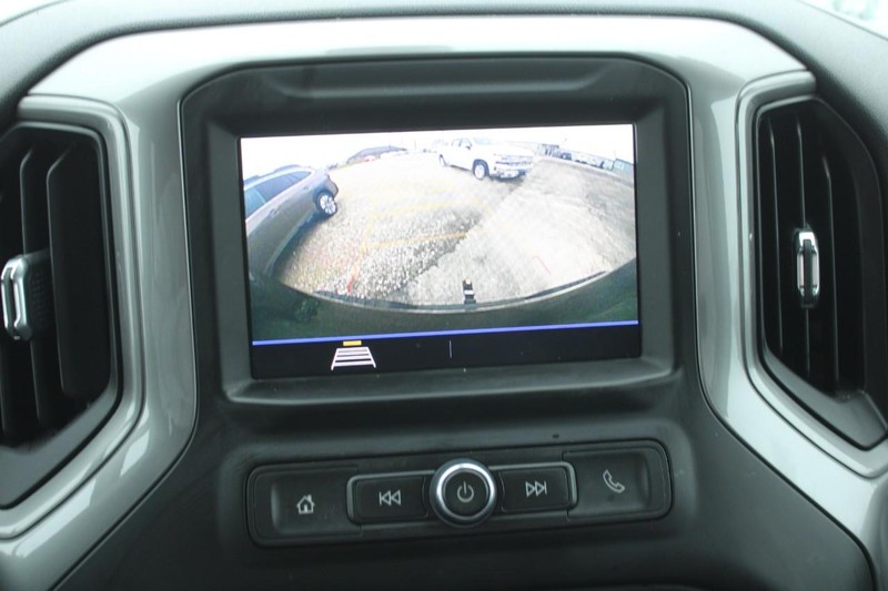 Chevrolet Silverado 1500 Vehicle Full-screen Gallery Image 20