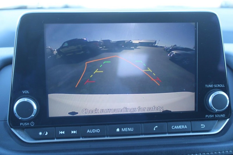 Nissan Rogue Vehicle Image 20