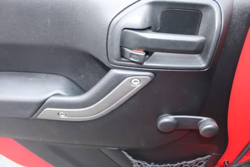 Jeep Wrangler Vehicle Image 08