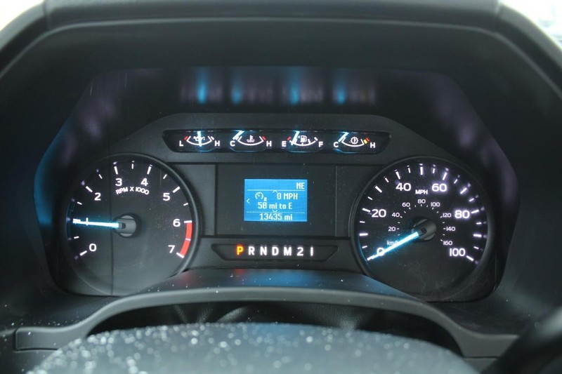 Ford Super Duty F-250 SRW Vehicle Image 15