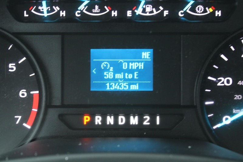 Ford Super Duty F-250 SRW Vehicle Image 16