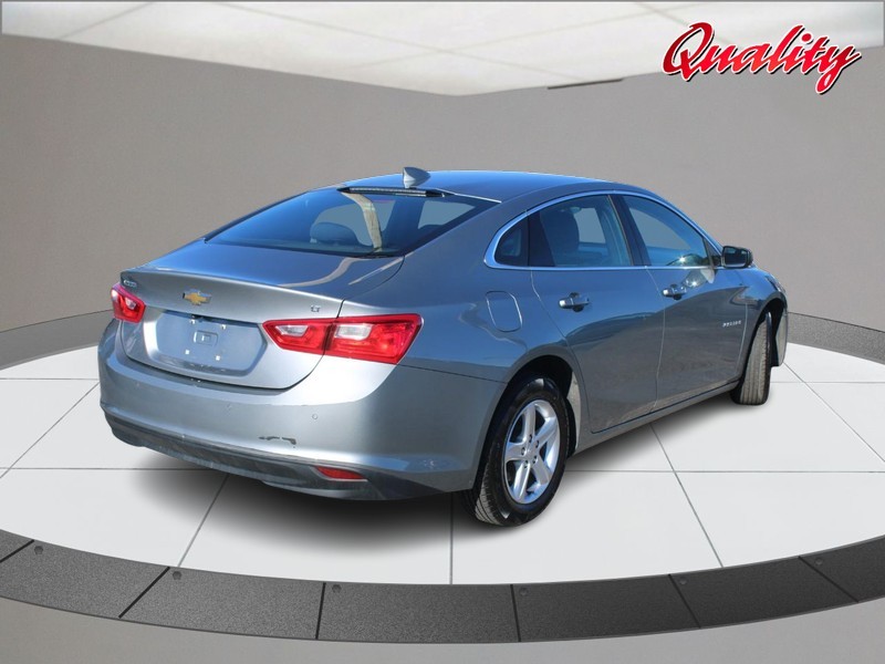 Chevrolet Malibu Vehicle Image 03