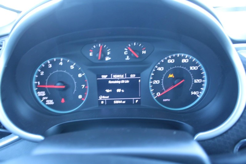 Chevrolet Malibu Vehicle Full-screen Gallery Image 18