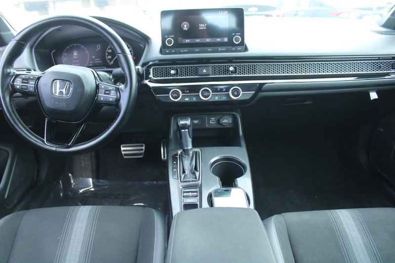 Honda Civic Sedan Vehicle Image 13
