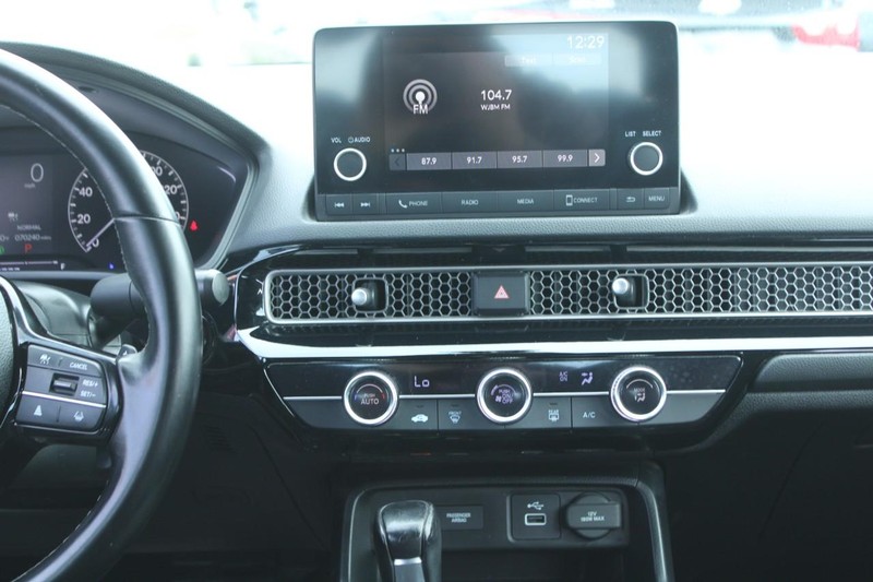 Honda Civic Sedan Vehicle Image 15