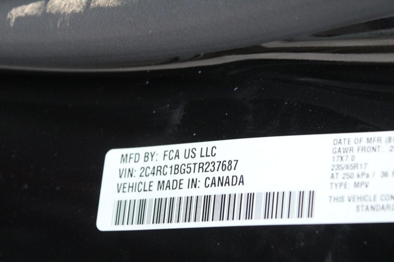 Chrysler Pacifica Vehicle Image 08