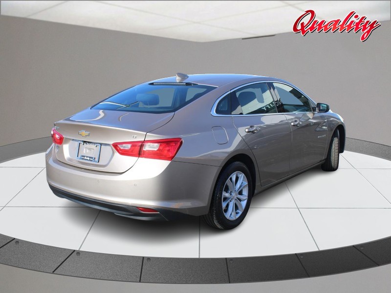 Chevrolet Malibu Vehicle Image 03