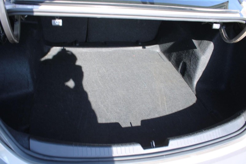 Chevrolet Malibu Vehicle Image 06