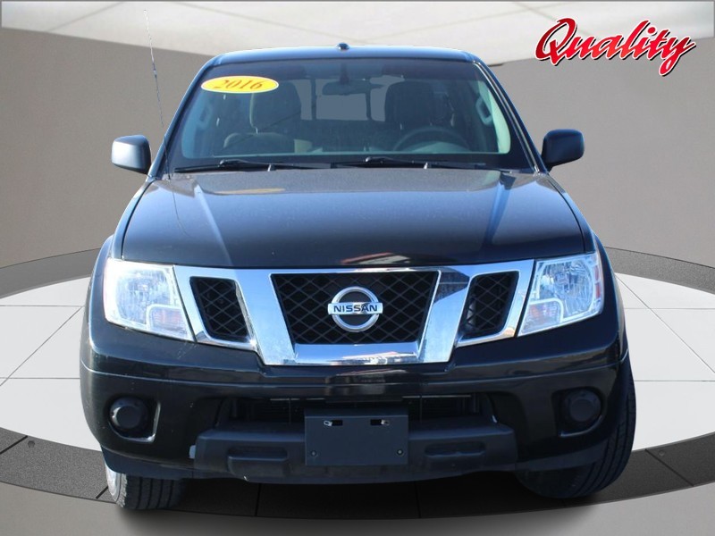 Nissan Frontier Vehicle Image 10
