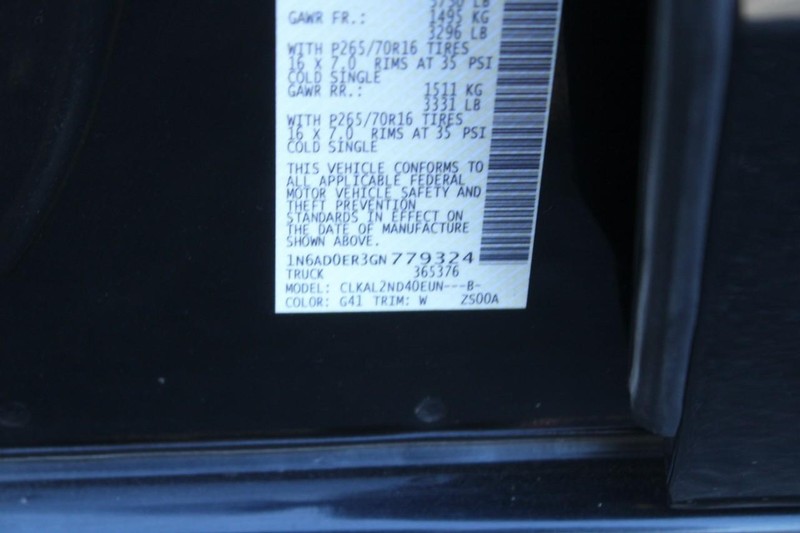 Nissan Frontier Vehicle Image 17