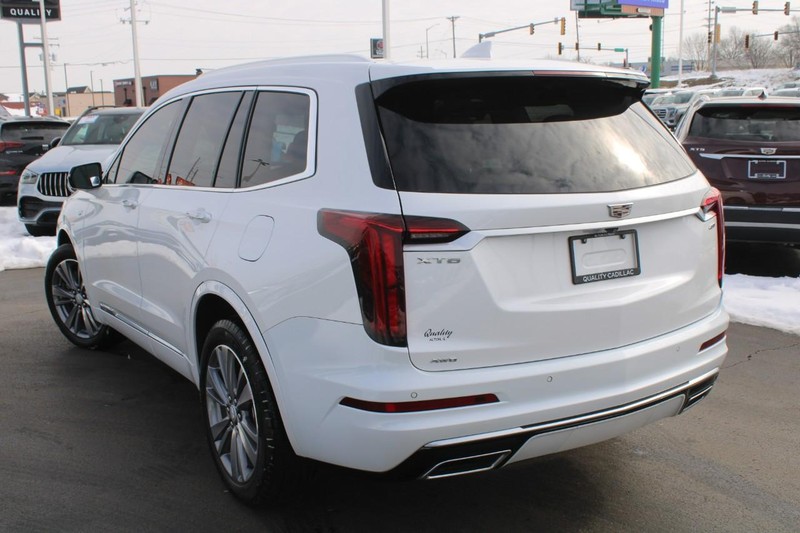 Cadillac XT6 Vehicle Image 11