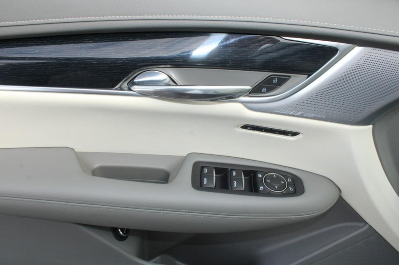 Cadillac XT6 Vehicle Image 15