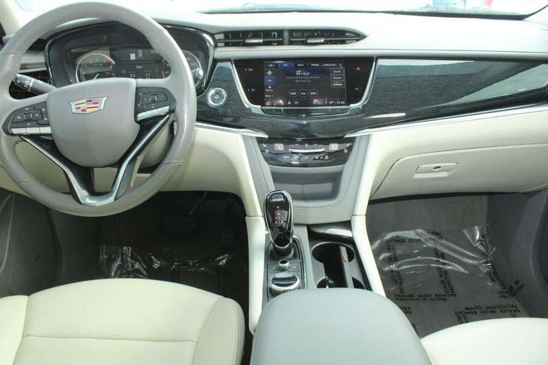 Cadillac XT6 Vehicle Image 19