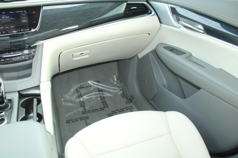 Cadillac XT6 Vehicle Image 22