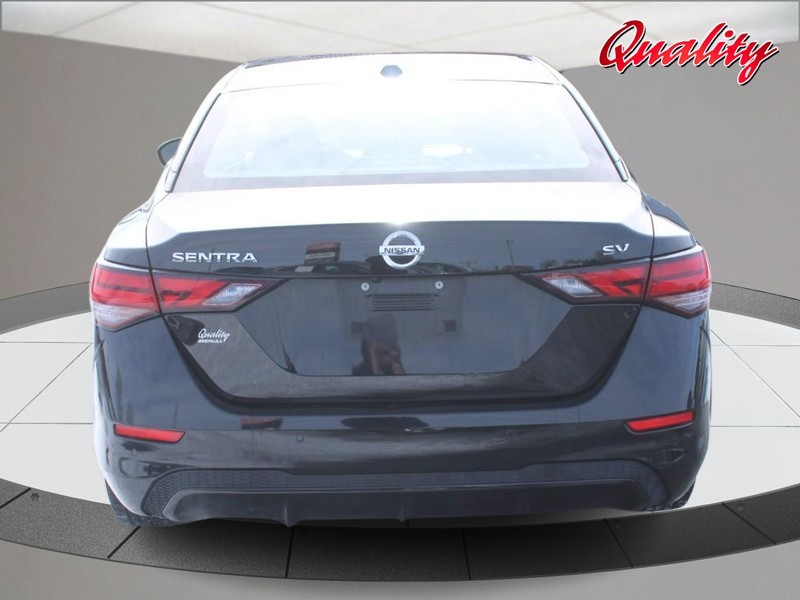 Nissan Sentra Vehicle Image 04