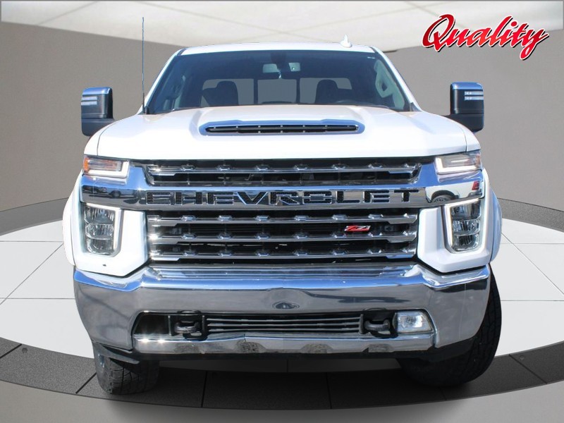 Chevrolet Silverado 3500HD Vehicle Full-screen Gallery Image 10