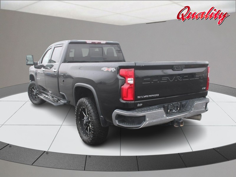 Chevrolet Silverado 3500HD Vehicle Image 05