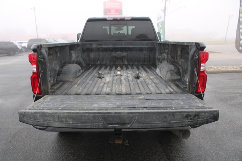 Chevrolet Silverado 3500HD Vehicle Image 06