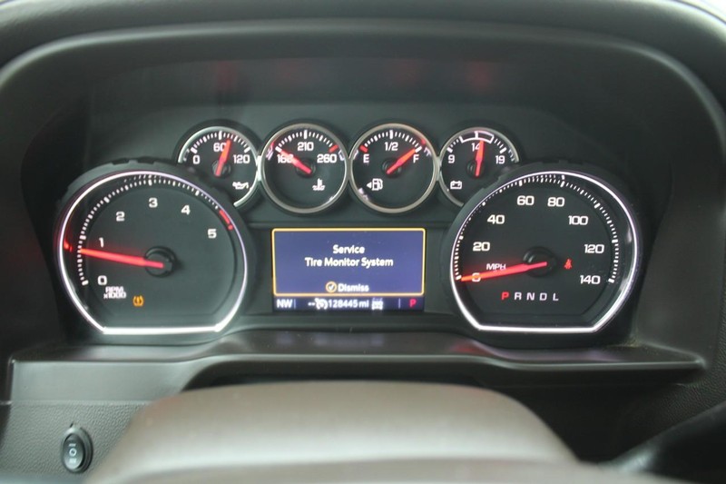 Chevrolet Silverado 3500HD Vehicle Image 18