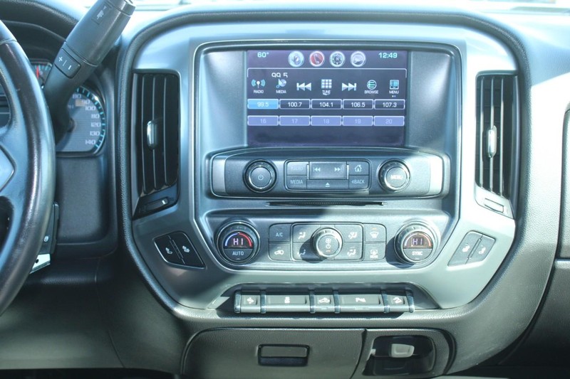 Chevrolet Silverado 1500 Vehicle Full-screen Gallery Image 15