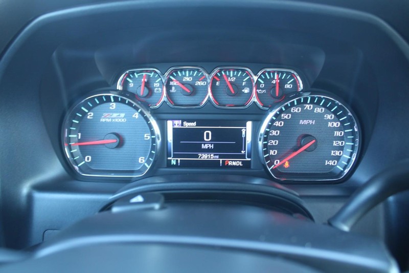 Chevrolet Silverado 1500 Vehicle Full-screen Gallery Image 18