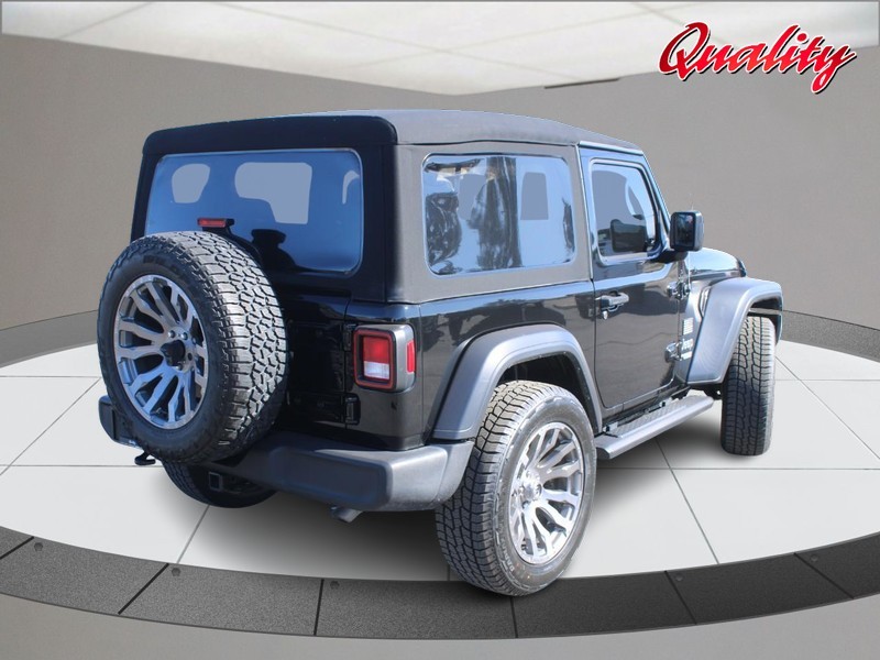 Jeep Wrangler Vehicle Image 03