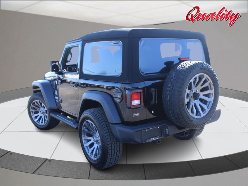 Jeep Wrangler Vehicle Image 05