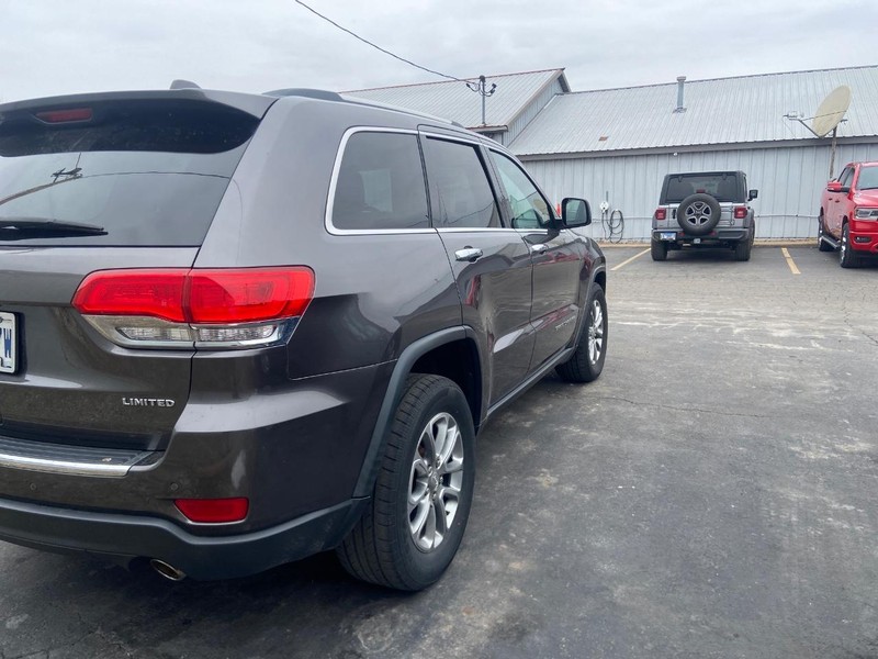 Jeep Grand Cherokee Vehicle Image 04