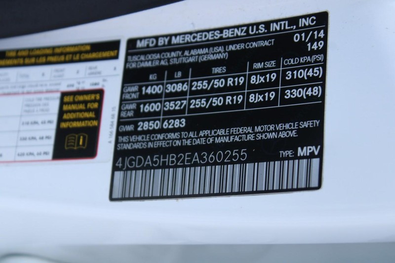 Mercedes-Benz M-Class Vehicle Image 17