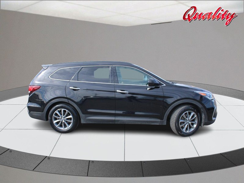 Hyundai Santa Fe XL Vehicle Image 02