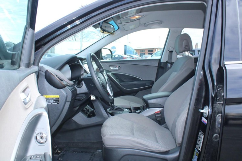 Hyundai Santa Fe XL Vehicle Image 08