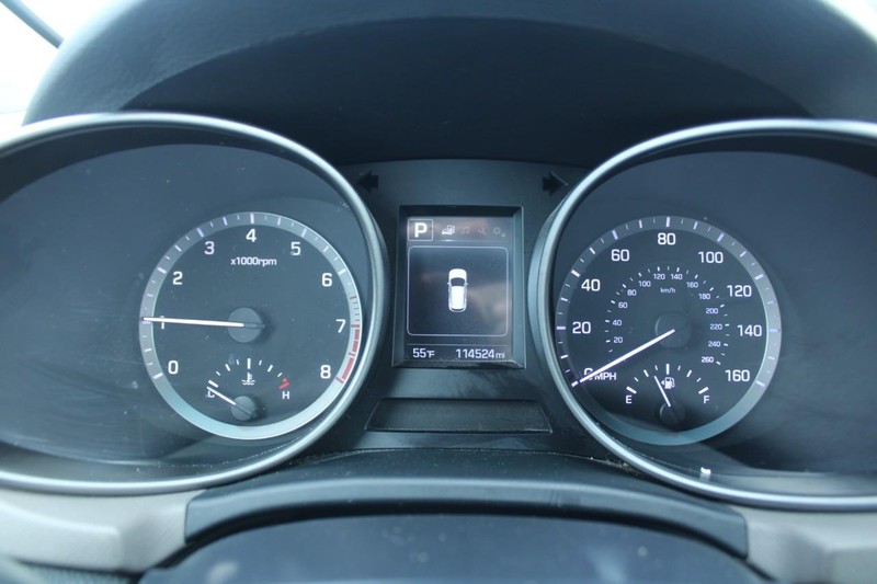 Hyundai Santa Fe XL Vehicle Image 18