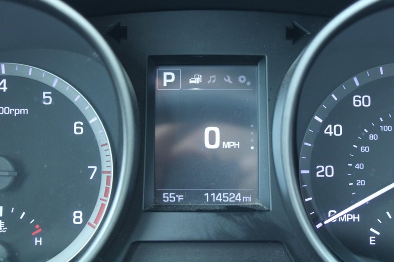 Hyundai Santa Fe XL Vehicle Image 19