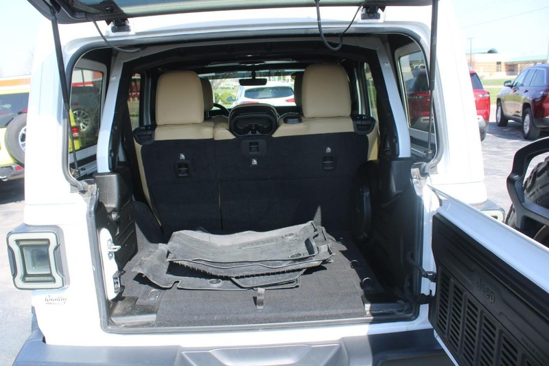 Jeep Wrangler Unlimited Vehicle Image 06