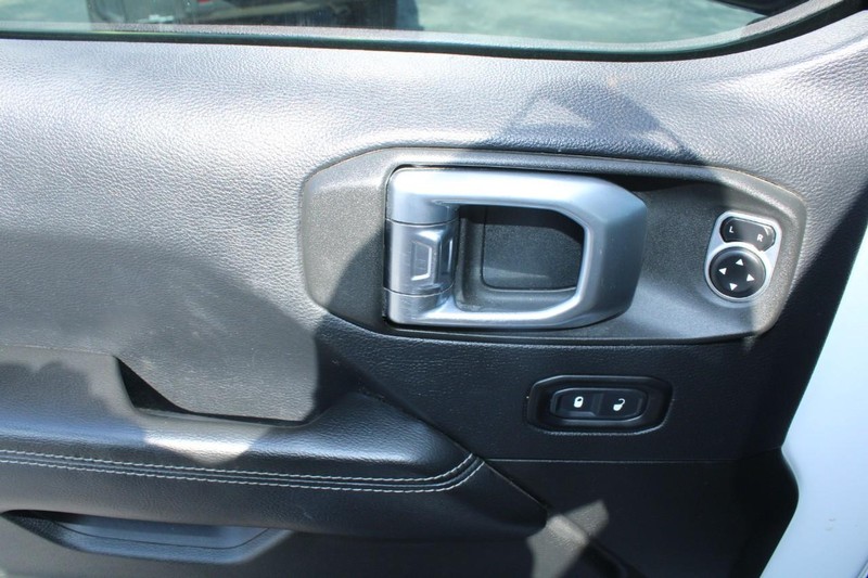 Jeep Wrangler Unlimited Vehicle Image 09