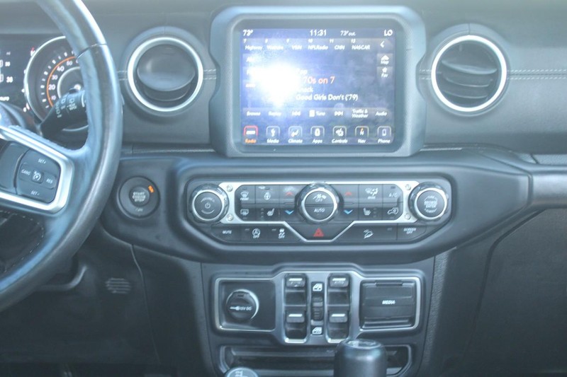 Jeep Wrangler Unlimited Vehicle Image 15